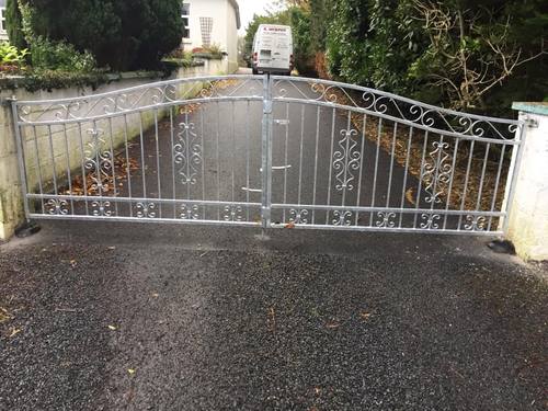 Gate 076 - Galvanised ornate gate, fleur-de-lis scrollwork